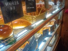 面包甜点陈列柜-仙峰天然面包(迎宾路店)