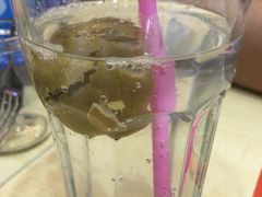 咸柠七-甜心妈妈·榴莲星级糖水(北京路总店)