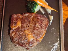 肉眼牛排-1886德国汽车餐厅(外滩中央店)