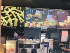-麦当劳(杨林得来速店)