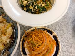 抓饭小菜-汗腾格里·风味餐厅(新疆驻京办店)