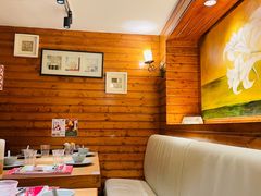 卡座-Lia Cafe Bar Restaurant松山咖啡屋