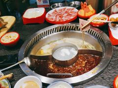 -醉董牛川派鲜肉自选火锅(烟台店)