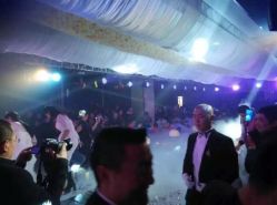 点击看大图 -红灯笼婚礼企划