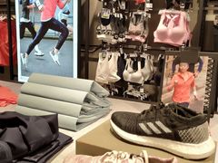 -adidas(印象城购物中心店)