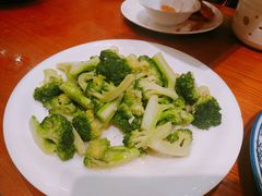 蒜蓉西兰花-頂好酒家·经典粤菜(海信广场店)