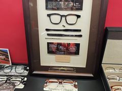 -肆兮眼镜·蔡司·徕卡战略合作店(大坪店)