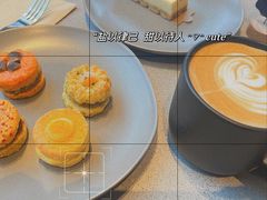 -星巴克臻选(上海合生汇1F店)