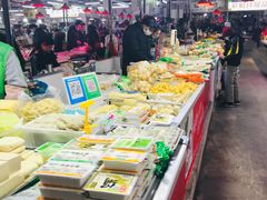 自助取餐区-万家邻里彩香菜市场