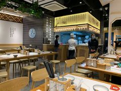 大堂-馋三尺蟹粉小笼(人民广场店)