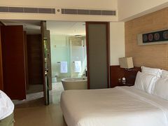 -三亚湾海居铂尔曼度假酒店