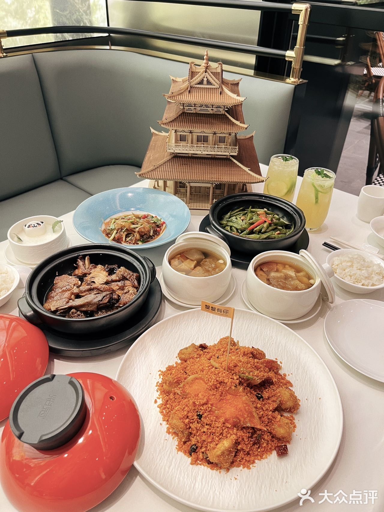 南宁老牌酒家缘林这美景！！你在诱惑谁呢？