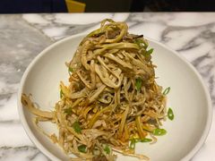 天目笋干炝双菇-湖滨28中餐厅·西湖宴·杭州君悦酒店