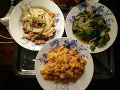 -爱的果实月嫂育婴师(世纪东方店)