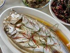 -丹水桥地锅鱼·翘嘴鲌·地方特色全鱼宴(丹江口大坝店)