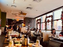 -大头虾越式风味餐厅(光明广场店)