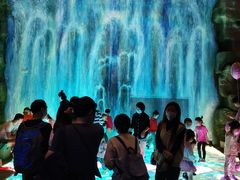 -蓝精灵乐园·世茂精灵之城主题乐园