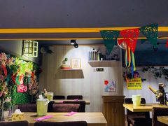 -嗨辣小聚·盘锦河蟹·海鲜烧烤龙虾(盘锦十年好店)