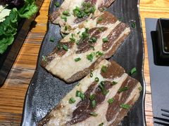 调味牛五花-黑牛の店·和牛烧肉(大悦城店)