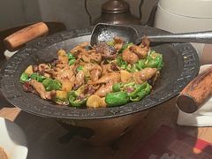 -聚鑫朋酸菜肥肠(文艺路口店)