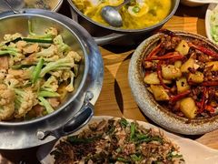 -隔壁老王·家常云南菜(花巷店)