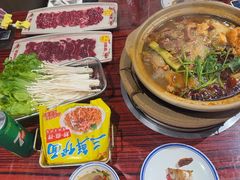 -沙胆彪炭炉牛杂煲(上海日月光广场店)