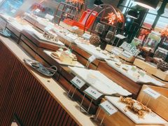 自助取餐区-亚马逊环球美食百汇(新城吾悦广场店)