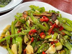 -湖南人家湘菜馆(镇江路店)