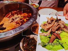 -乡土黄·鲜牛肉火锅·小龙虾(兴业街店)