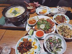 -一坐一忘云南菜(嘉里中心店)
