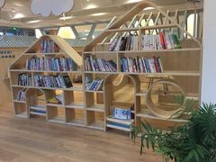 -猫的天空之城概念书店(北戴河蔚蓝海岸店)