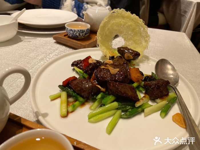 和平飯店龍鳳廳-黑金雪花牛肉粒-菜-黑金雪花牛肉粒圖片-上海美食