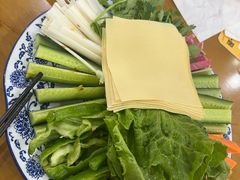 -鹤乡东北菜(崮山路店)