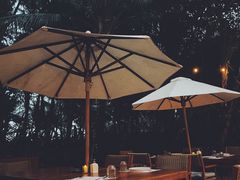 -三亚艾迪逊酒店·海滩烧烤 BARBACOA·现场乐队·浪漫晚餐·烧烤海鲜