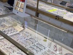 -世纪大明眼镜·林德伯格·蔡司官方授权店(武昌旗舰店)