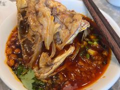 -忘情水鱼头·鲜鱼火锅(滨江中路店)