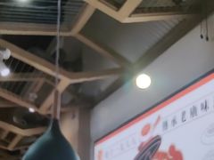 -华记煲仔华·煲仔饭(市桥易发店)