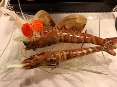 -鲜入围煮花胶鸡海鲜火锅