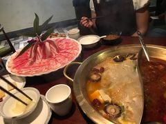 -重庆爽翻天老火锅(临平万达广场店)