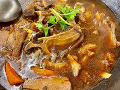 -霄汉牛三鲜湖北砂锅菜(万松园2店)