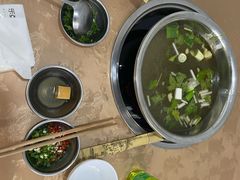 -黑竹沟新场牛肉火锅