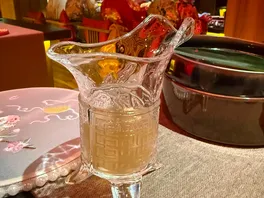 桂**）