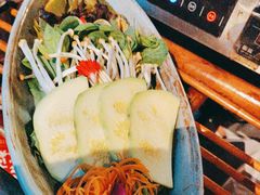 -老牌坊云南鱼豆花火锅(哈西万达店)
