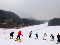 -五家山森林公园滑雪场