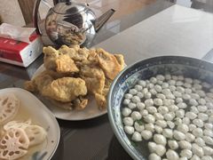 微山湖飘汤鱼丸-微山岛春天里酒家