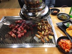 -肉甲韩国木炭烤肉(新壹街1店)