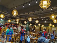 大堂-肖肖酸萝卜鱼火锅(总店)