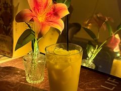 -Mx.cocktail bar