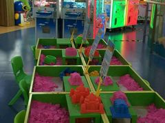 -爱玩嘉年华(龙湖曲江天街店)