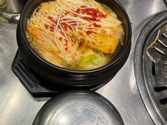 鱼饼汤-韩聚屋韩国烤肉餐厅(新北万达店)